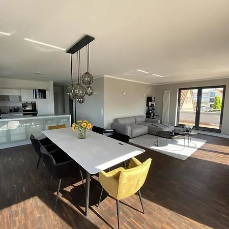 Exklusive Penthouse-wohnung Im Herzen Rostocks * 로스토크