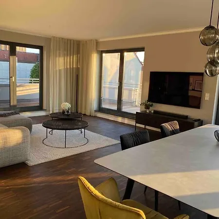Apartment Exklusive Penthouse-wohnung Im Herzen Rostocks